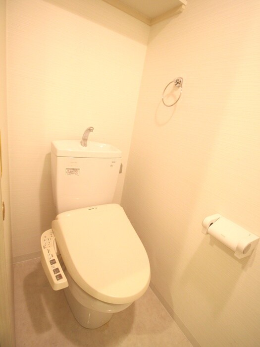 物件内観写真14　(トイレ)