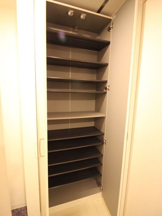 物件内観写真16　(靴箱)