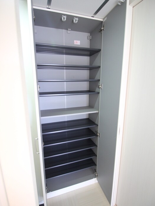 物件内観写真17　(靴箱)