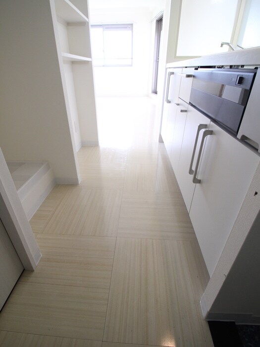 物件内観写真19　(廊下)