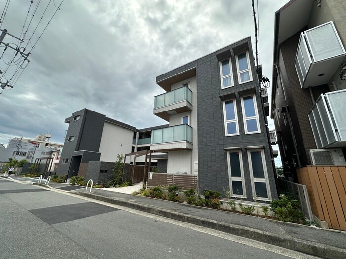 物件外観写真1　(外観写真)