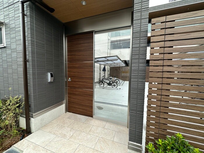 物件外観写真5　(駐輪場)