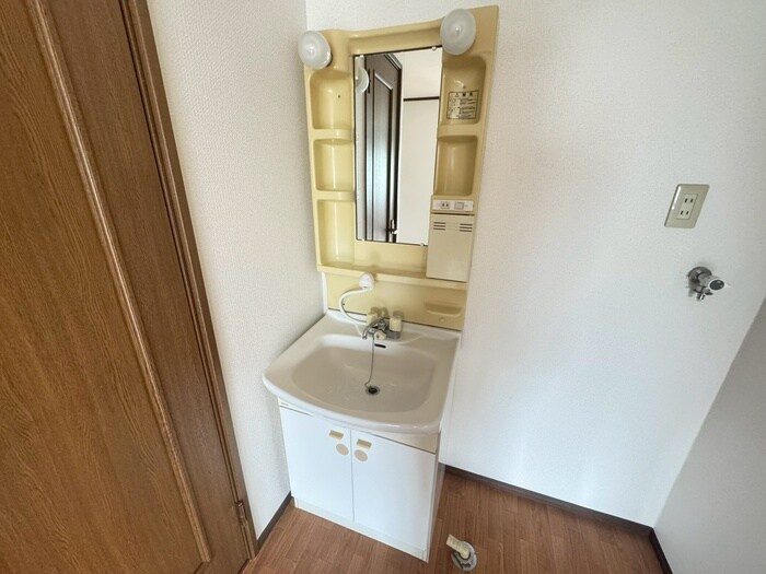 物件内観写真12　(洗面)