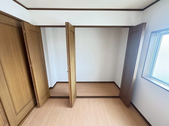 物件内観写真13　(収納)