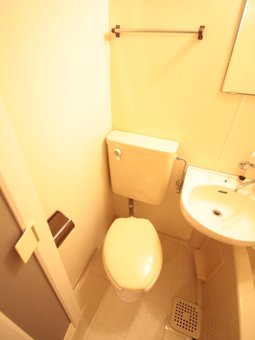 物件内観写真10　(トイレ)