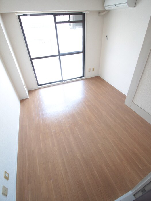 物件内観写真13　(居室)