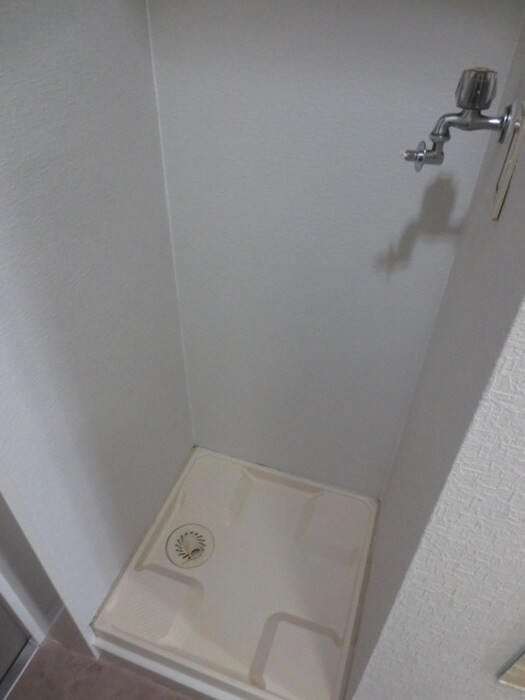 物件内観写真19　(洗濯機置場)