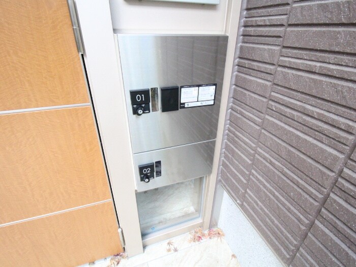 物件外観写真4　(建物設備)