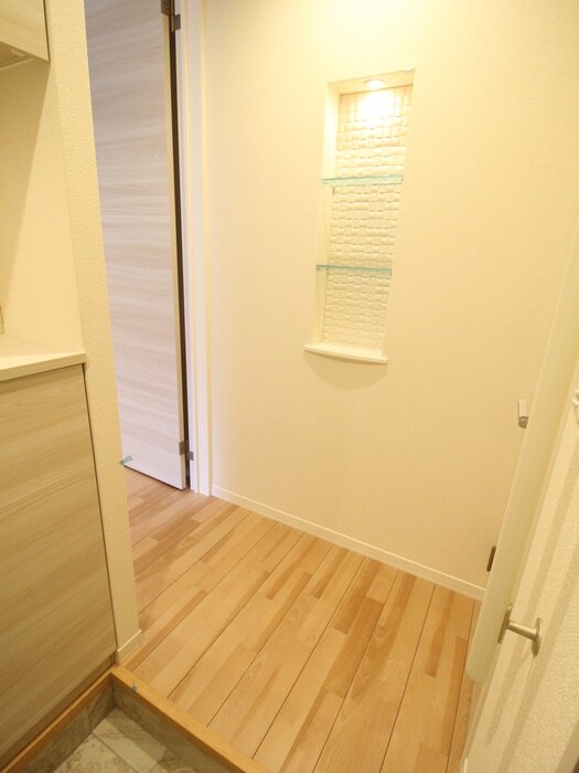 物件内観写真18　(廊下)