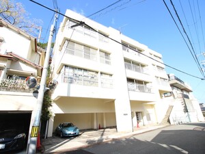 西宝仁川マンション外観写真