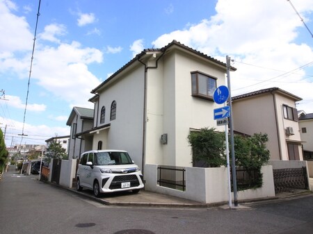 千里山西５丁目貸家Ａ号外観写真