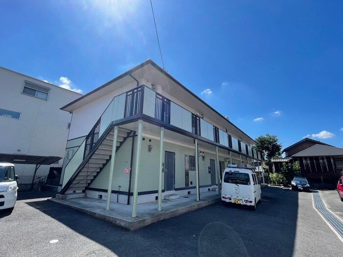 物件外観写真5　(駐車場)