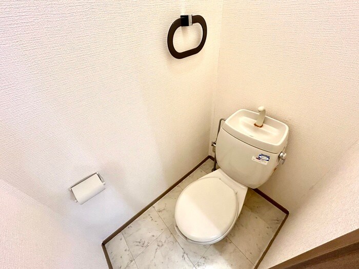 物件内観写真16　(トイレ)