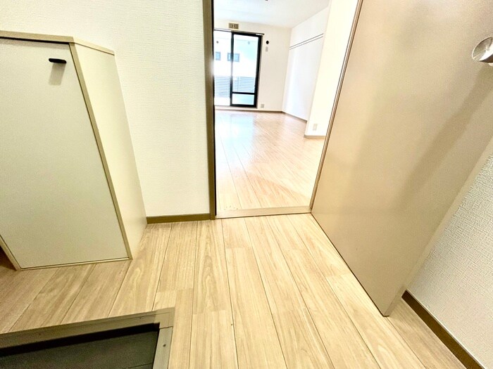 物件内観写真20　(廊下)