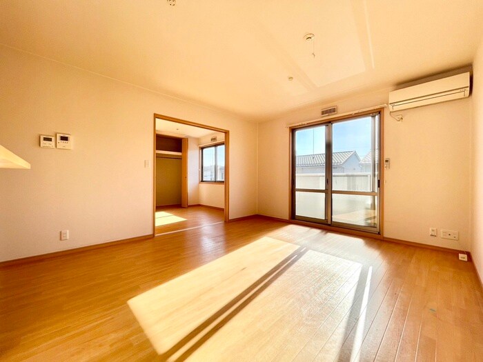 物件内観写真8　(居室)