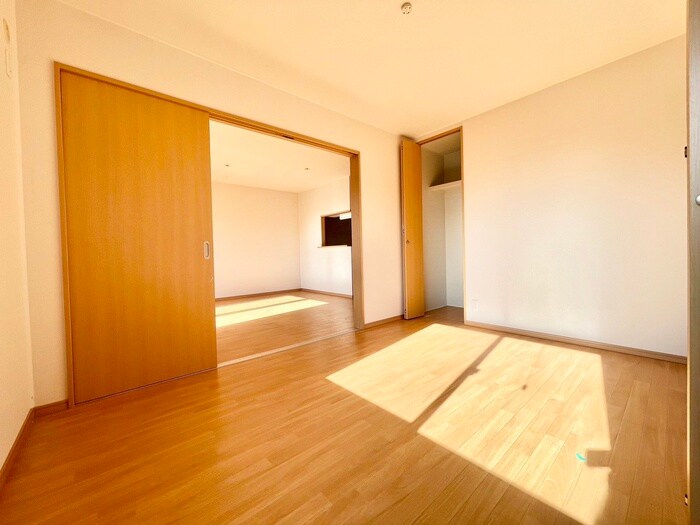 物件内観写真9　(居室)