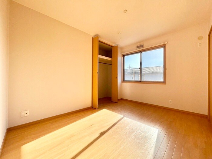 物件内観写真11　(居室)