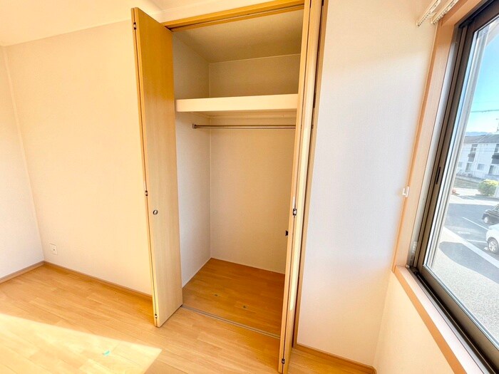 物件内観写真13　(収納)