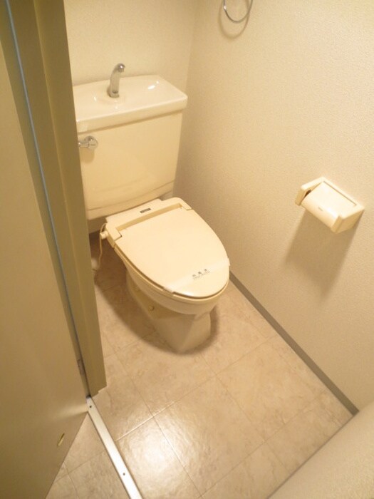 物件内観写真10　(トイレ)