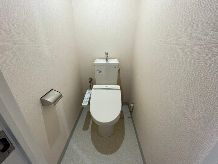 物件内観写真12　(トイレ)