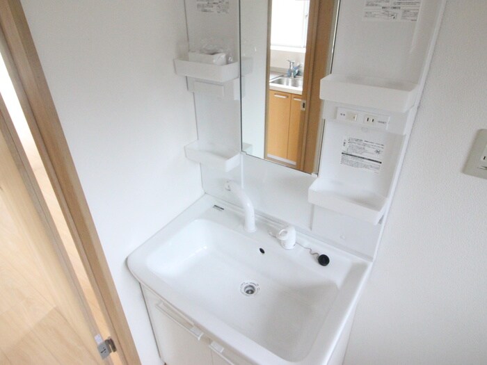 物件内観写真11　(洗面)