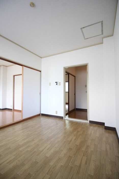 上穂ロイヤルハイツの内観写真