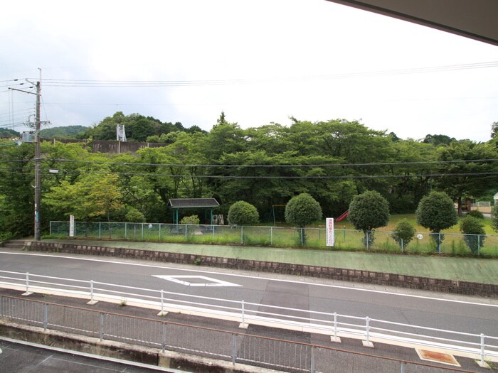 物件内観写真20　(室内からの展望)