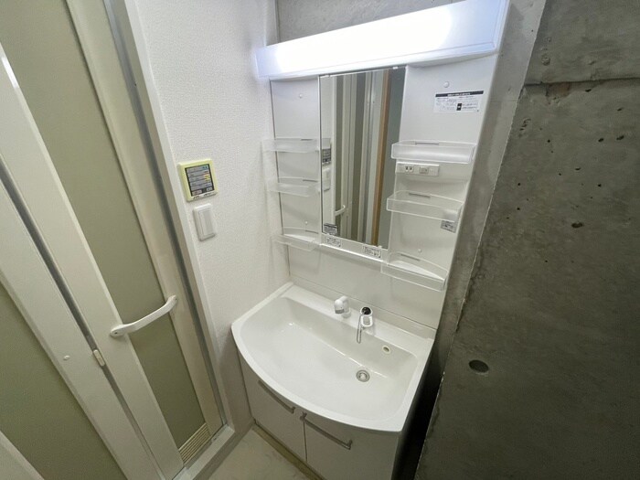 物件内観写真16　(洗面)