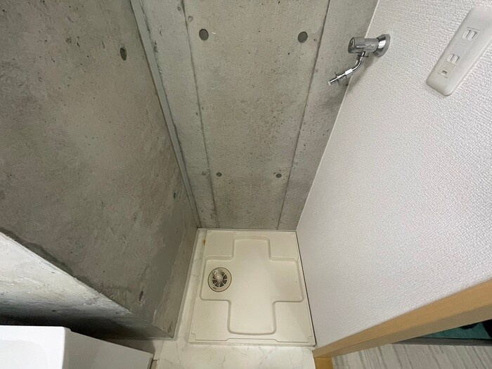 物件内観写真17　(洗濯機置場)