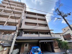 ラトゥール二条御所南外観写真