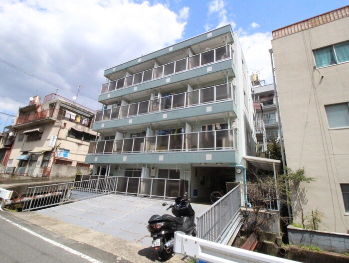 物件外観写真2　(外観写真)