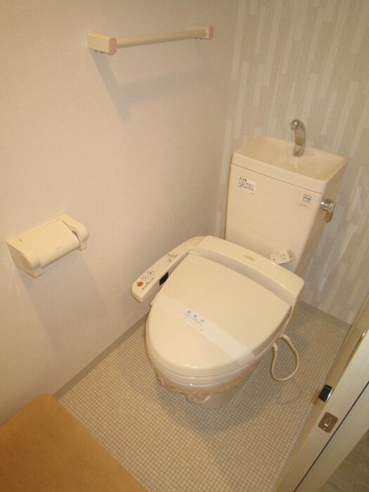 物件内観写真13　(トイレ)