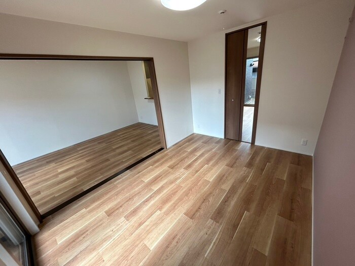 物件内観写真8　(居室)