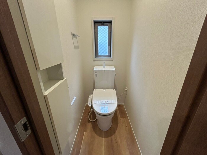 物件内観写真11　(トイレ)