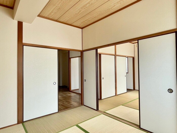 物件内観写真19　(居室)