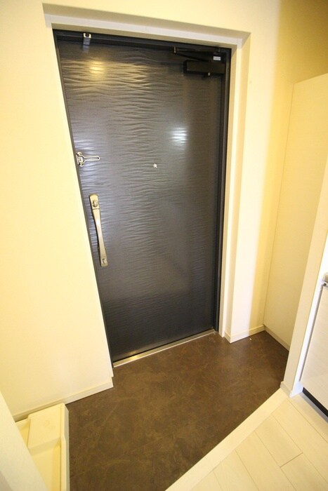 物件内観写真15　(玄関)