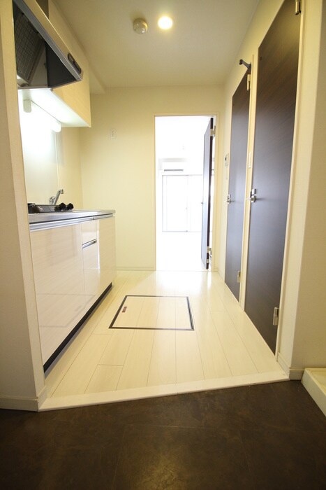 物件内観写真15　(玄関)