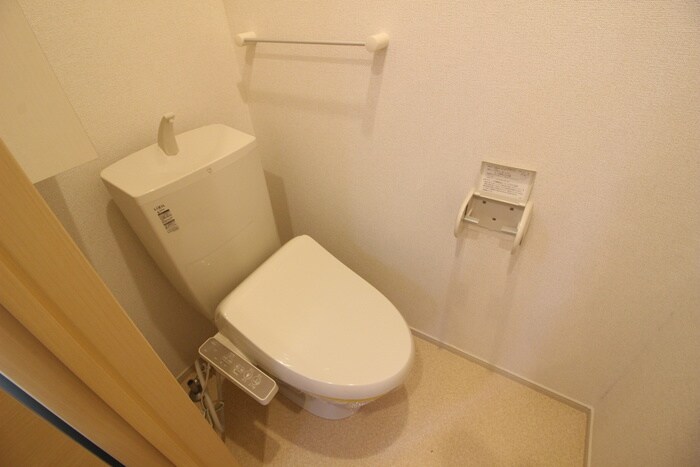 物件内観写真12　(トイレ)