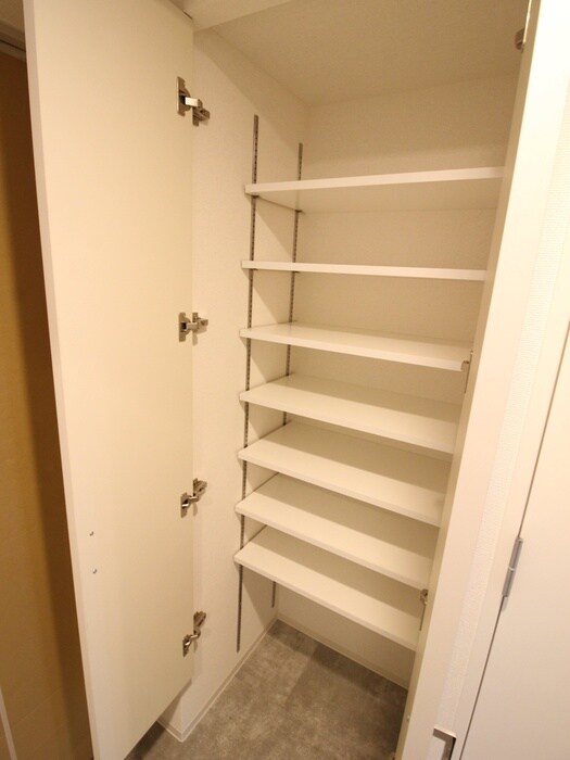 物件内観写真14　(靴箱)