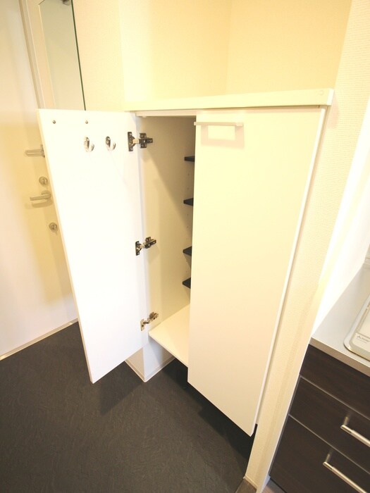 物件内観写真15　(靴箱)