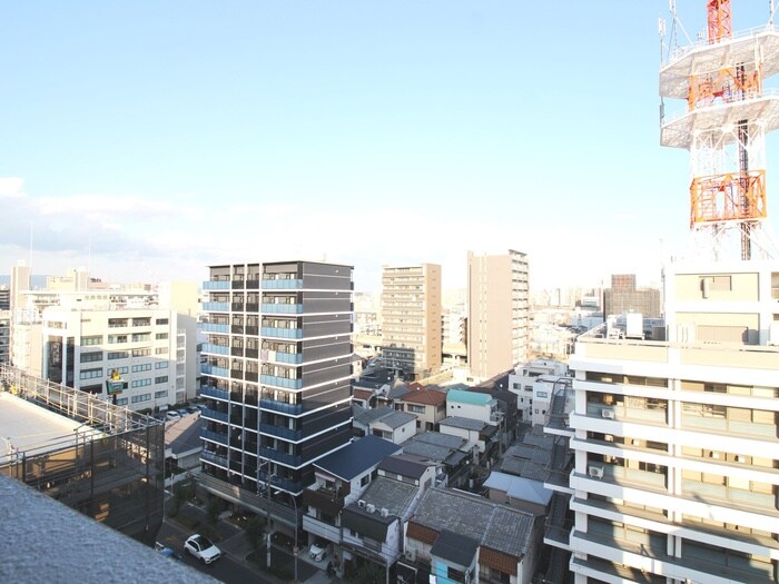 物件内観写真18　(室内からの展望)