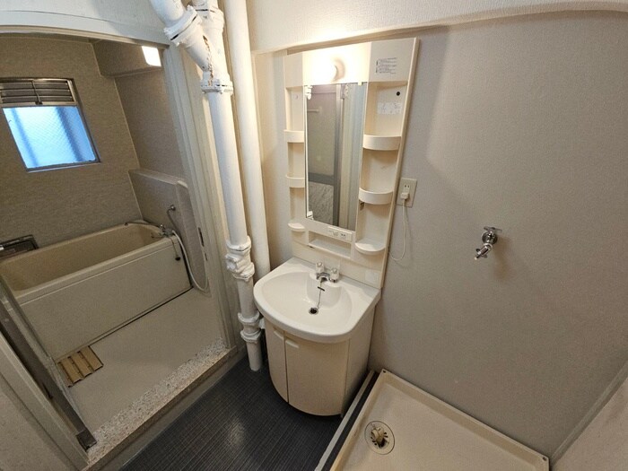 物件内観写真9　(洗面)