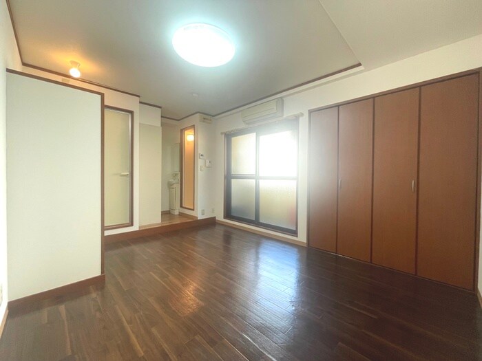 物件内観写真8　(居室)