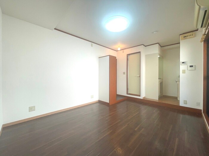 物件内観写真10　(居室)