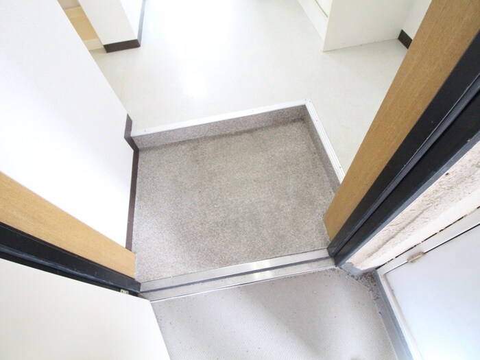 物件内観写真15　(玄関)