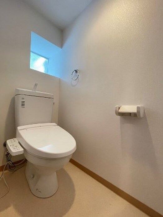 物件内観写真11　(トイレ)