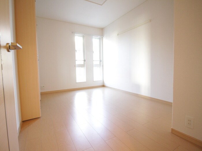 物件内観写真11　(居室)