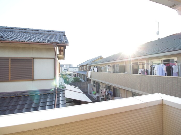 物件内観写真20　(室内からの展望)