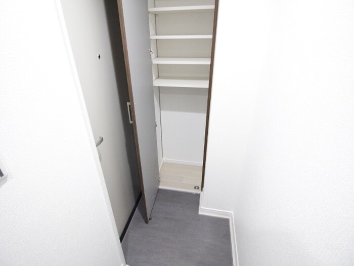 物件内観写真18　(靴箱)