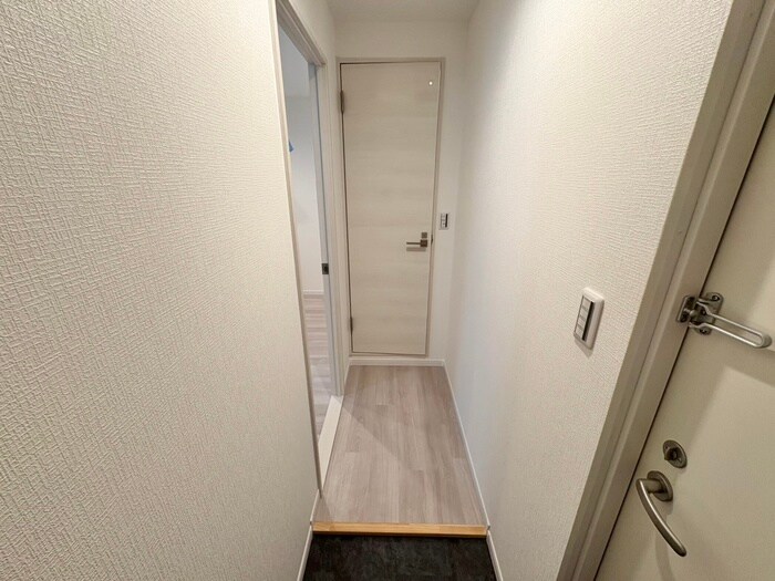 物件内観写真18　(廊下)